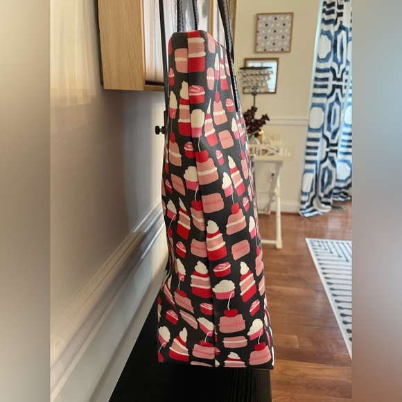 KATE SPADE TAKE THE CAKE BON SHOPPER Large Tote Cupcake Macaron Bag Purse - Picture 3 of 16